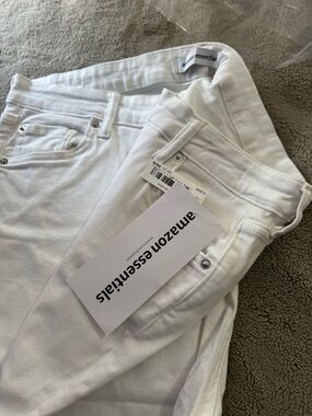 Amazon Essentials White Skinny Women’s Jeans